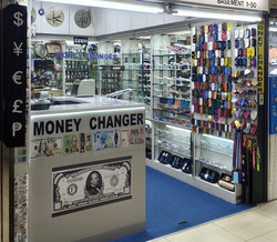 Lucky Plaza (D9), Retail #538908911